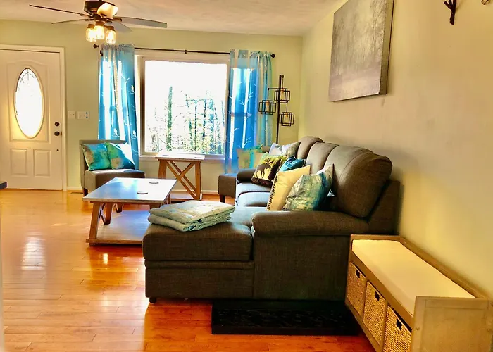 Brand New Hot Tub, Watch It Snow In Warmth, Relax, Sip Coffee And Wine, Reconnect And Unplug